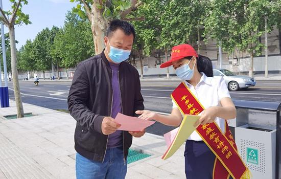 河北平乡:开展《中华人民共和国家庭教育促进法》宣传与咨询服务活动